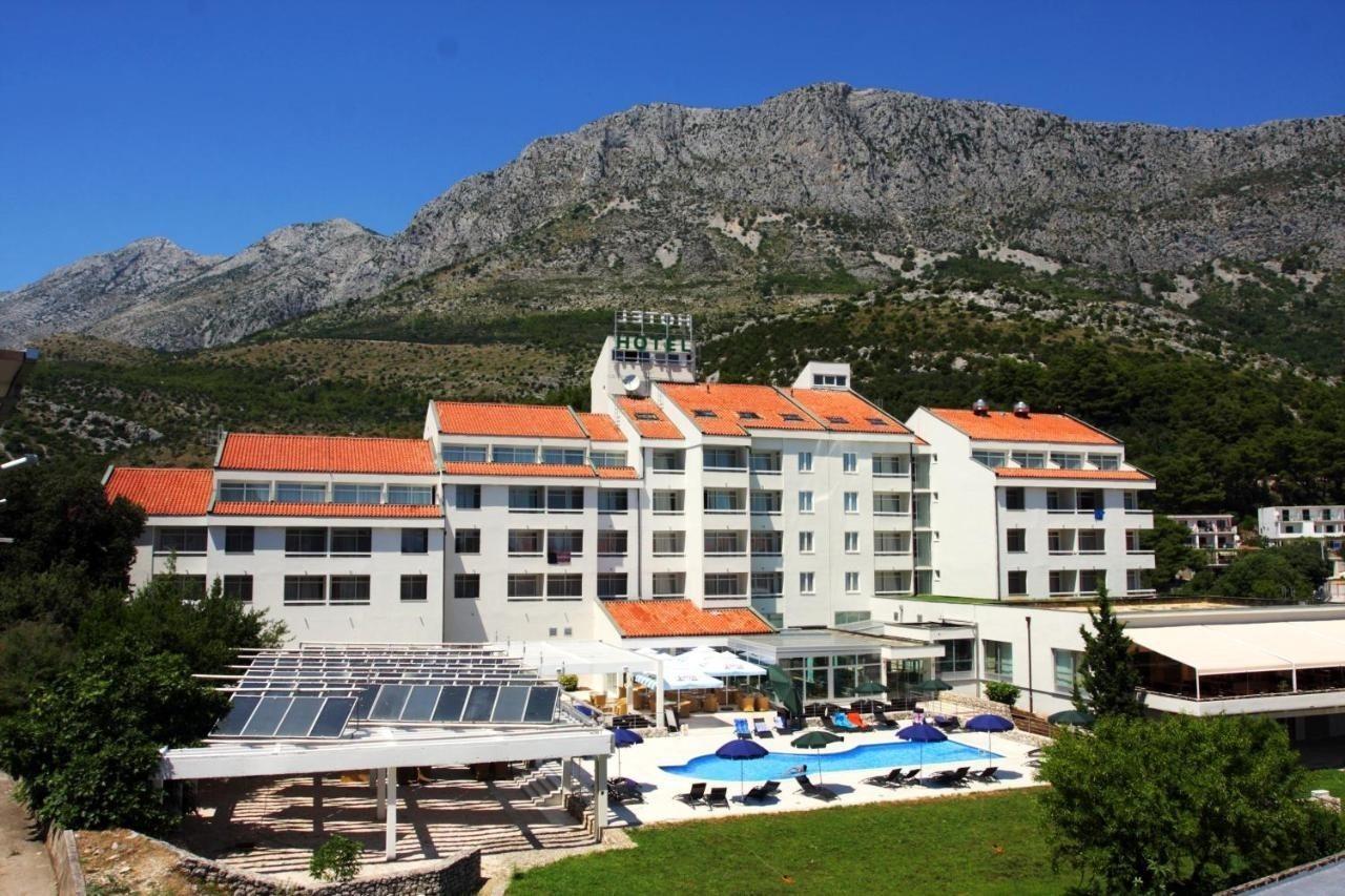 Hotel Quercus Дрвеник Екстериор снимка