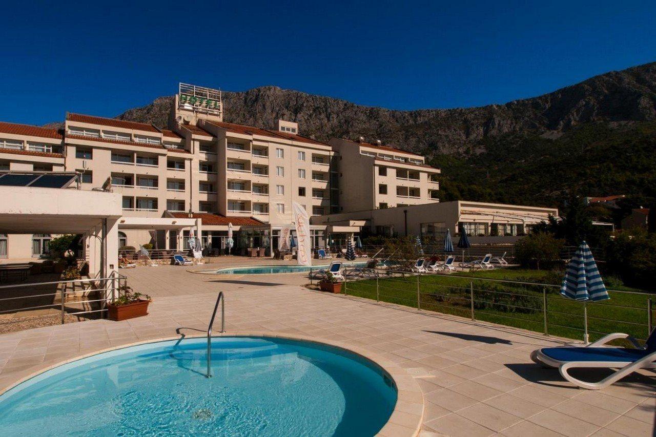 Hotel Quercus Дрвеник Екстериор снимка