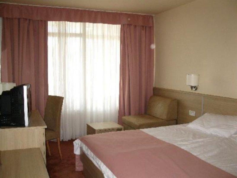 Hotel Quercus Дрвеник Екстериор снимка