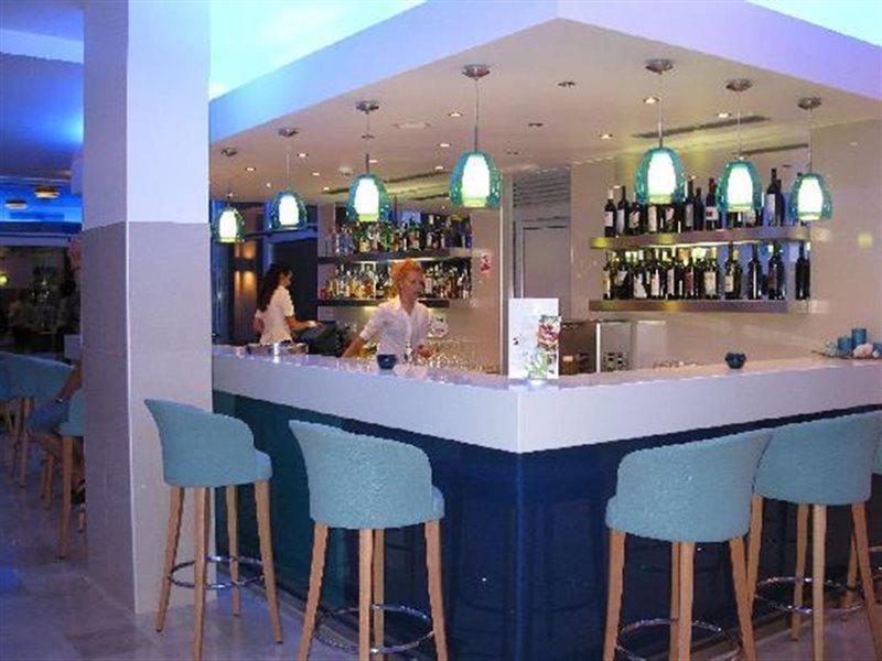 Hotel Quercus Дрвеник Екстериор снимка