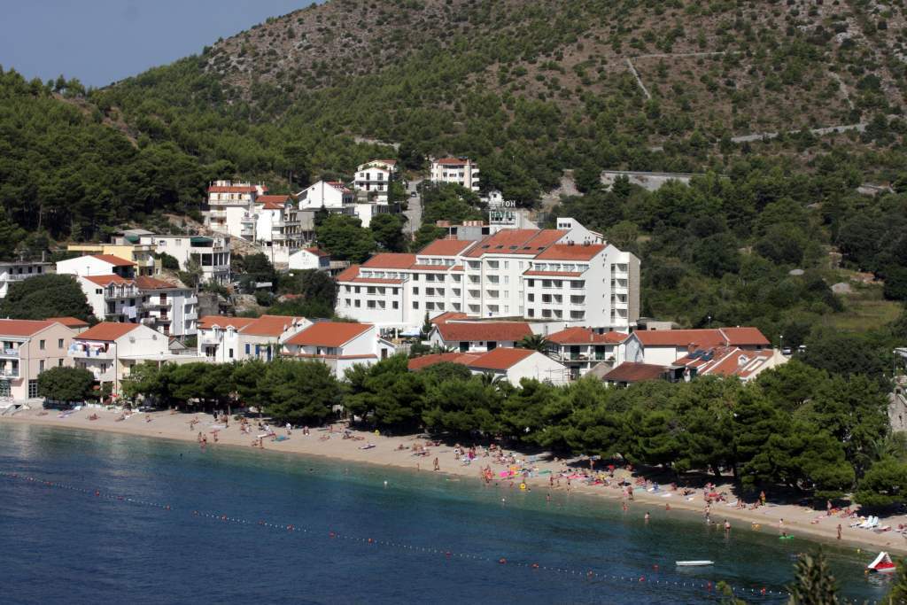 Hotel Quercus Дрвеник Екстериор снимка